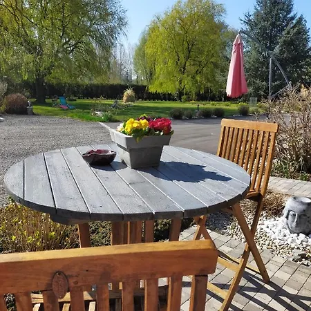 Bed and Breakfast Le Clos Du Clocher Gueudecourt Exterior foto