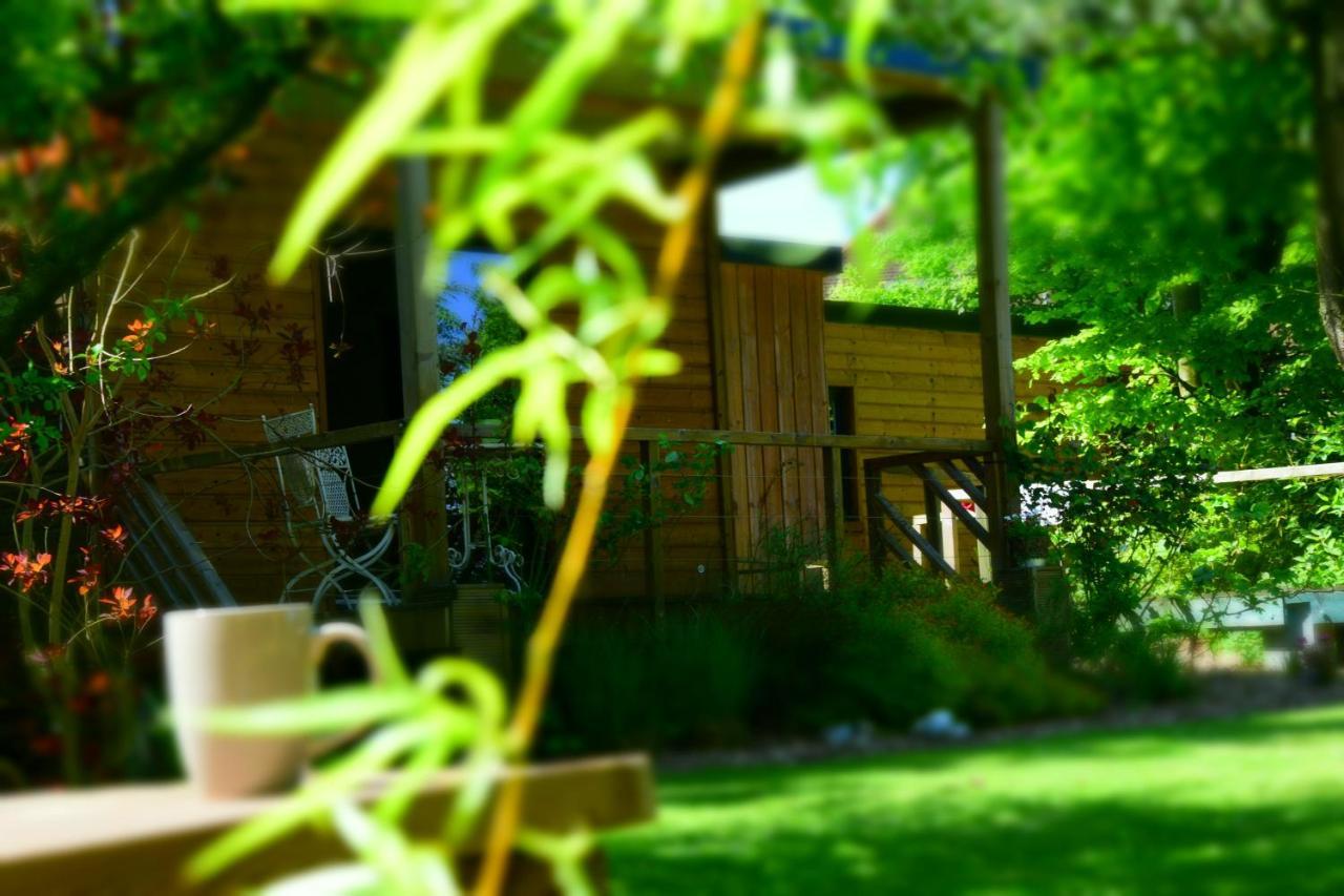Le Clos Du Clocher Gueudecourt公司