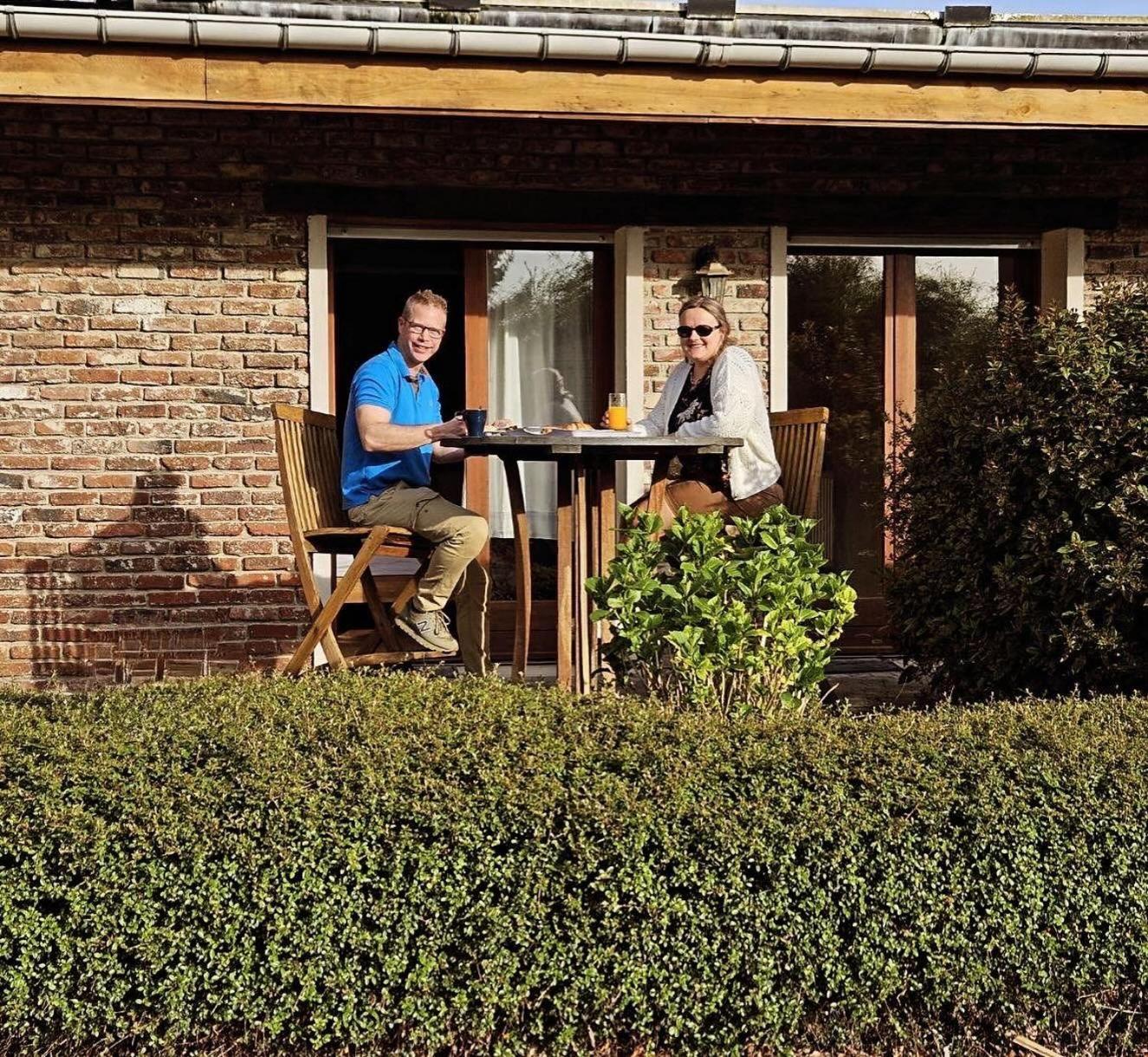 Le Clos Du Clocher Gueudecourt公司